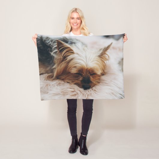 最も可愛い赤ん坊の動物 | Yorkshire Terrier フリースブランケット (インサイチュ)