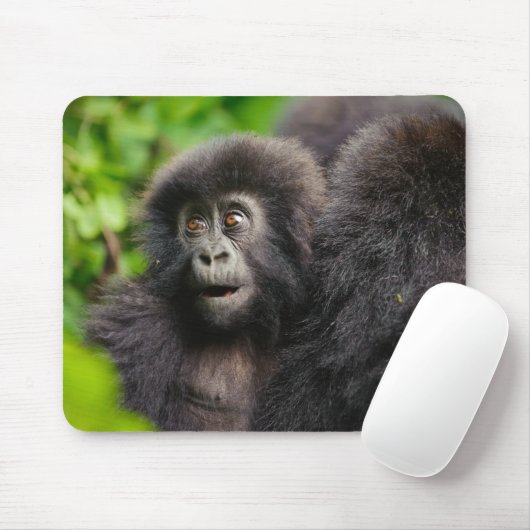 最も可愛い赤ん坊の動物 | Young Mountain Gorilla マウスパッド (マウス)