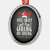 最も暑いクリスマスに焼けて冷やしている可能性がある メタルオーナメント (左)