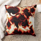 最も暗い赤い背景に彫られた焚き火 クッション (ブランケット)