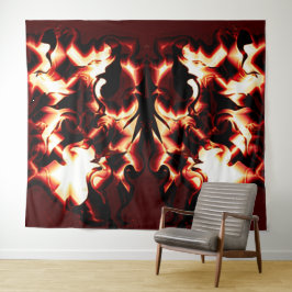 最も暗い赤い背景に彫られた焚き火 タペストリー