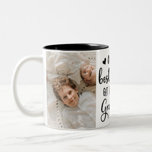 最も最高のなお母さんだけ祖母に促進されて得ます ツートーンマグカップ (左)