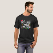 最も釣りがしたくて仕方ない家族のクリスマスTシャツ Tシャツ (正面フル)