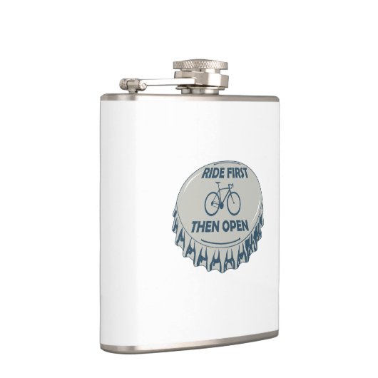 最初に乗って開く フラスク (右)