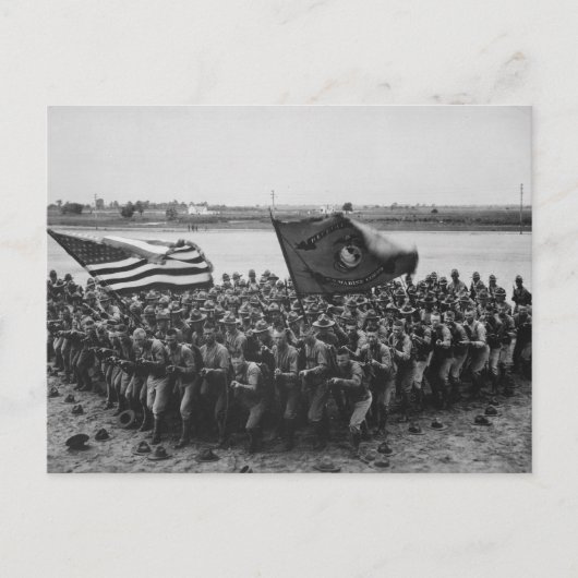 最初に戦う – 米海兵隊 – 1918 ポストカード (正面)