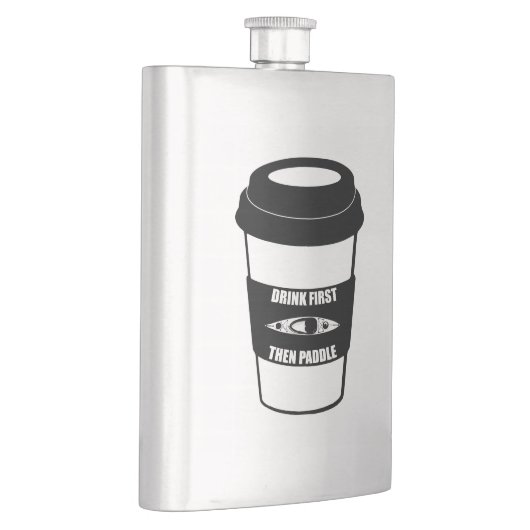 最初に飲み、次にパドル フラスク (右)