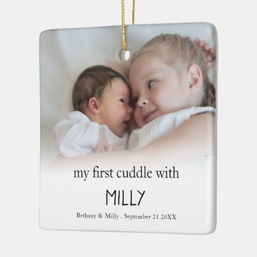 最初のカドルと兄弟姉妹名フォト生まれたばかりのベビー セラミックオーナメント (左)