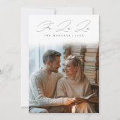 最初のクリスマスを記念する ファ・ラ・ラ スクリプト おしゃれな カップル ホリデー カード (正面)