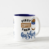 最初のコーヒーの後Guzheng音楽愛好家 ツートーンマグカップ (正面右)