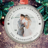 最初のパーソナライズされたク結婚したリスマス写真 メタルオーナメント