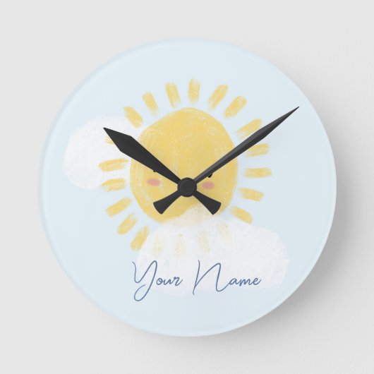 最初のパーソナライズされた誕生日ベイビーシャワーサンシャイン ラウンド壁時計 (正面)