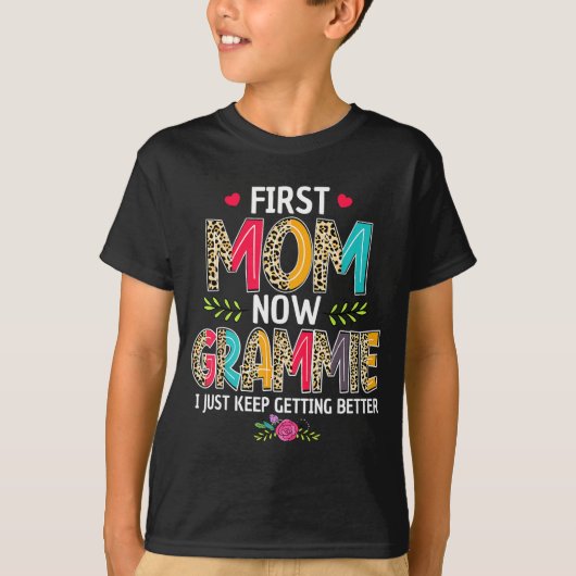 最初のママ グラミー 私はどんどん素敵な母の日 Tシャツ (正面)