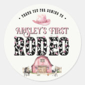 最初のロデオかわいいピンクパーソナライズされた色の誕生日 ラウンドシール (正面)