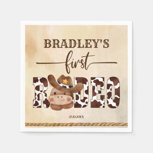 最初のロデオカウボーイかわいい馬の誕生日の食器 スタンダードカクテルナプキン (正面)