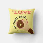 最初の一口を愛する クッション (裏面)