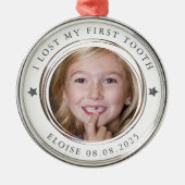 最初の失った歯のマイルストーン写真のキープサケ メタルオーナメント (正面)