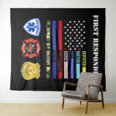 最初の応答者 タペストリー (インサイチュ(横))