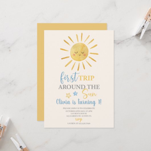 最初の旅のまわりに日男の子1歳の誕生日パーティー 招待状 (正面/裏面インサイチュ)