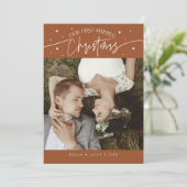 最初の結婚したクリスマスの新婚写真テラコッタ シーズンカード (スタンド正面)