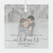 最初の結婚したクリスマスカスタムフォトグレーのスクリプト ガラスオーナメント (正面)