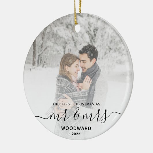 最初の結婚したクリスマスカスタムフォトブラックスクリプト セラミックオーナメント (左)