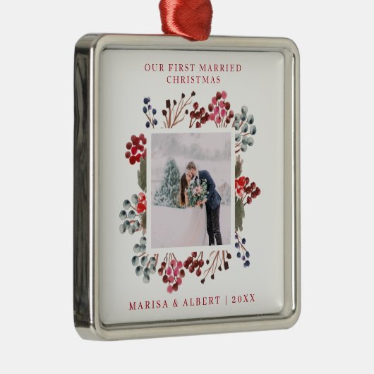 最初の結婚したクリスマスベリーの写真 メタルオーナメント (右)