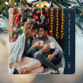 最初の結婚したクリスマス2枚の写真シンプル海軍 セラミックオーナメント