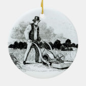 最初の芝刈り機(版木、銅版、版画) (b/wの写真) セラミックオーナメント (裏面)