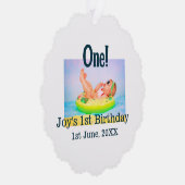 最初の誕生日の写真モダンを1つ追加する日付 オーナメントカード (右)