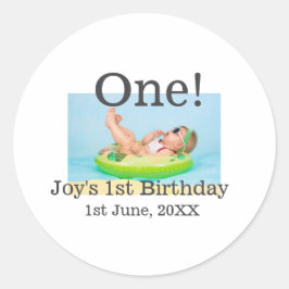 最初の誕生日の写真モダンを1つ追加する日付 ラウンドシール