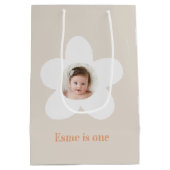 最初の誕生日デイジーボホレトロテラコッタナチュラル ミディアムペーパーバッグ (裏面)