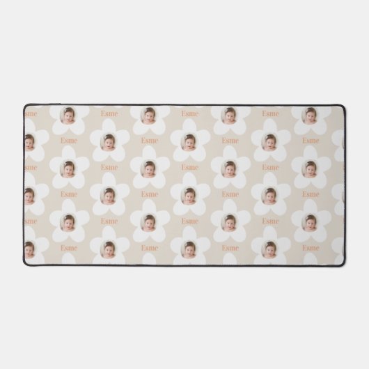 最初の誕生日デイジーボホレトロピンクイエロー デスクマット (正面)