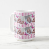 最初の12か月の赤ちゃんの写真コラージュ ピンクの蝶 コーヒーマグカップ (正面左)