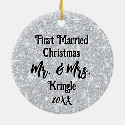 最初結婚したのクパーソナライズされた結婚リスマスの日付 セラミックオーナメント (裏面)