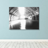 最大プランジ浴のインテリア キャンバスプリント (インサイチュ (ウッドフロア))