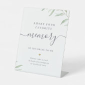 最小の緑のシェア メモリー ブライダル シャワー 台座サイン (正面)