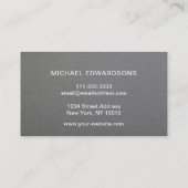 最小主義のダークグレーのブラシをかけられた金属のプロフェッショナル 名刺 (裏面)