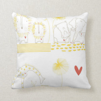 最小主義のライオン、カメ、ワニおよびキリン クッション