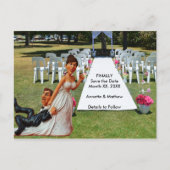 最後に茶色の髪のカップルの日付を保存おもしろいする 案内ポストカード (正面)