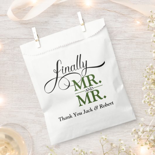 最後にMr.とMr.ウェディングレセプション フェイバーバッグ (クリップ留めされた状態)