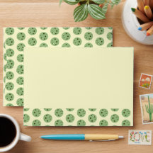 最後のスイングの前にリングや輪セージ&クリームピックボール