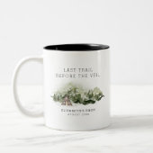 最後のトレイル ヴェイルへ行く前の花嫁の週末 ツートーンマグカップ (左)
