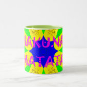 最新ハクナマタタビューティフルアメージングデザインコロ ツートーンマグカップ (中央)