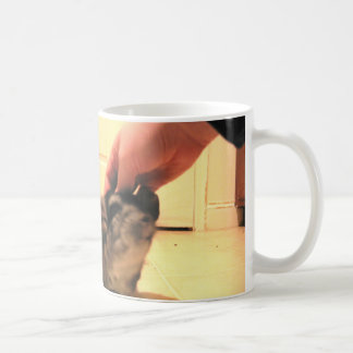 最終的に家のチンチラのマグの唐辛子(右利きの) コーヒーマグカップ