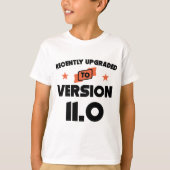 最近版11.0第11誕生日に改善されて Tシャツ (正面)
