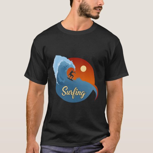 最高のサーフィンサーファー用サーフボード Tシャツ (正面)