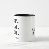 最高のチームに 偉そうにならないで マグカップ (中央)