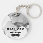 最高のパパと夫の黒いタイの写真エレガント キーホルダー (裏面)