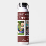 最高のモダンGrandpa写真コラージュタイポグラフィ ウォーターボトル<br><div class="desc">Happy モダン Father's Dayコンテンポラリー GRANDPA EVER 5家族の写真のコラージュはタイポグラフィのスクリプトのテンプレートと爆音と白い水のボトルとパーソナライズされた一緒に最高の燃え続けています。          5人の家族の写真とカスタムあなたのテキストで独自の作成！文字と背景の色を変更できる。              お父さんの日や誕生日の祖父や孫に対する可愛い贈り物。</div>