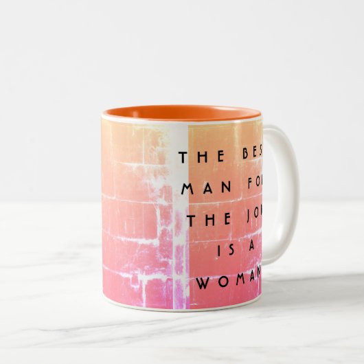 最高の人材は女性であるという意識改革 ツートーンマグカップ (正面右)